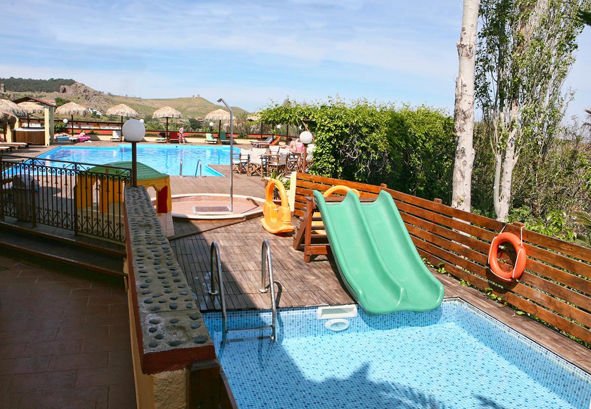 Belvedere Aeolis Hotel Mithimna Exteriér fotografie
