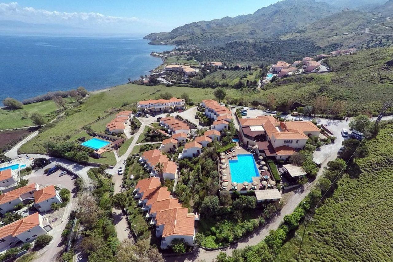 Belvedere Aeolis Hotel Mithimna Exteriér fotografie